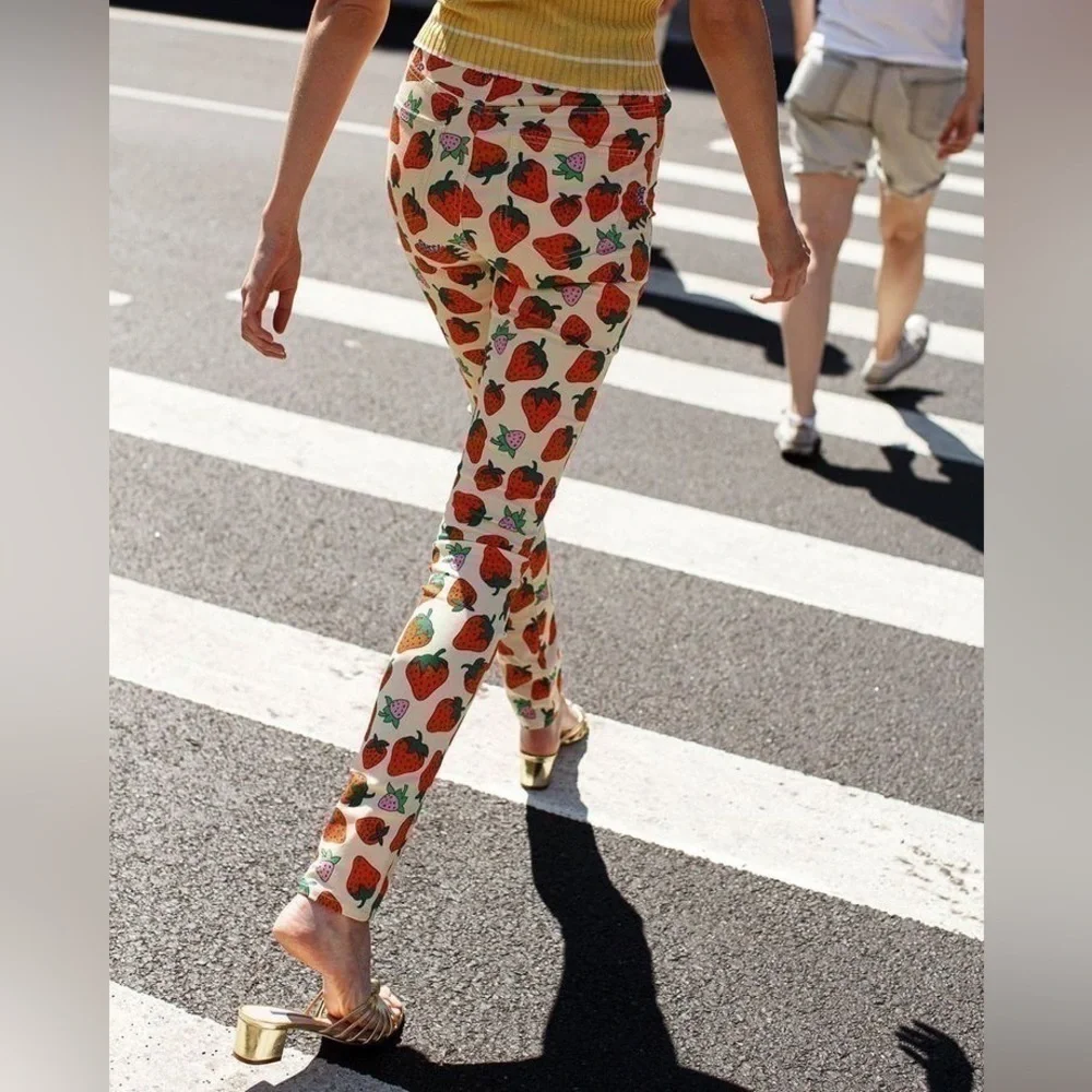 GUCCI Maximalist Luxury Spring Fruit Strawberry Skinny Cotton Twill Pants 25 NWT - Picture 5 of 13